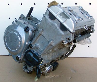 zx 750 engine